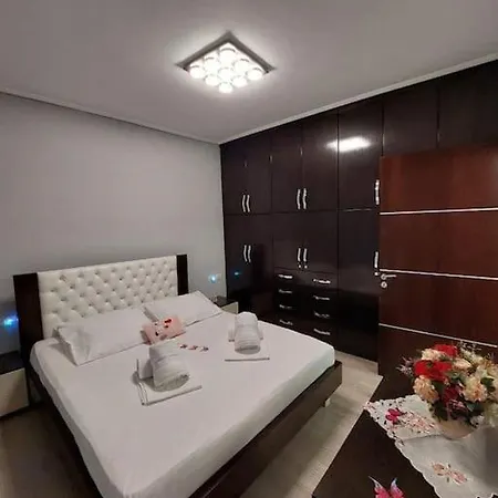 Santa Quaranta Apartamento