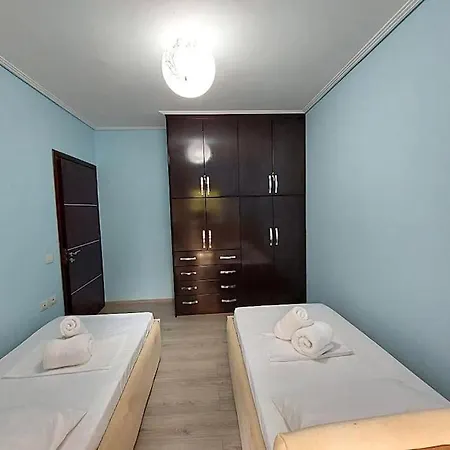 Santa Quaranta Apartamento *
